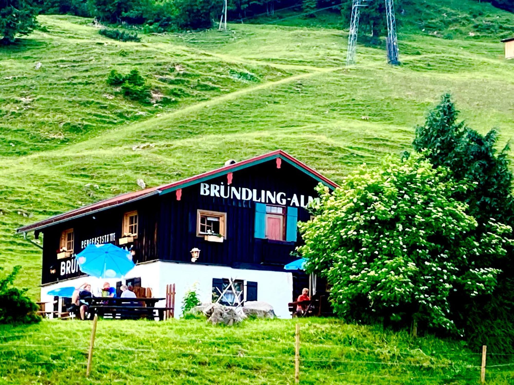 Bruendling-Alm Berggasthof Auf 1167M Auf Dem Hochfelln Hotel Bergen  Exterior foto